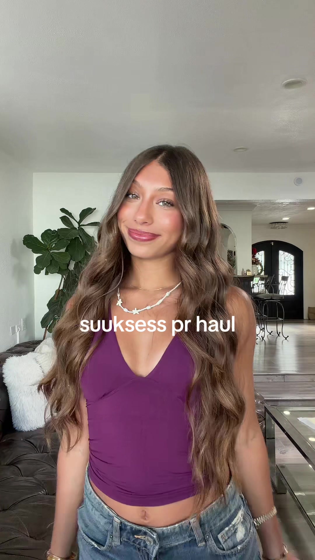 TikTok post by @camilaa.suarez_ for SUUKSESS. Caption reads: [...] #oufitinspo #cutetops #viral thank you....