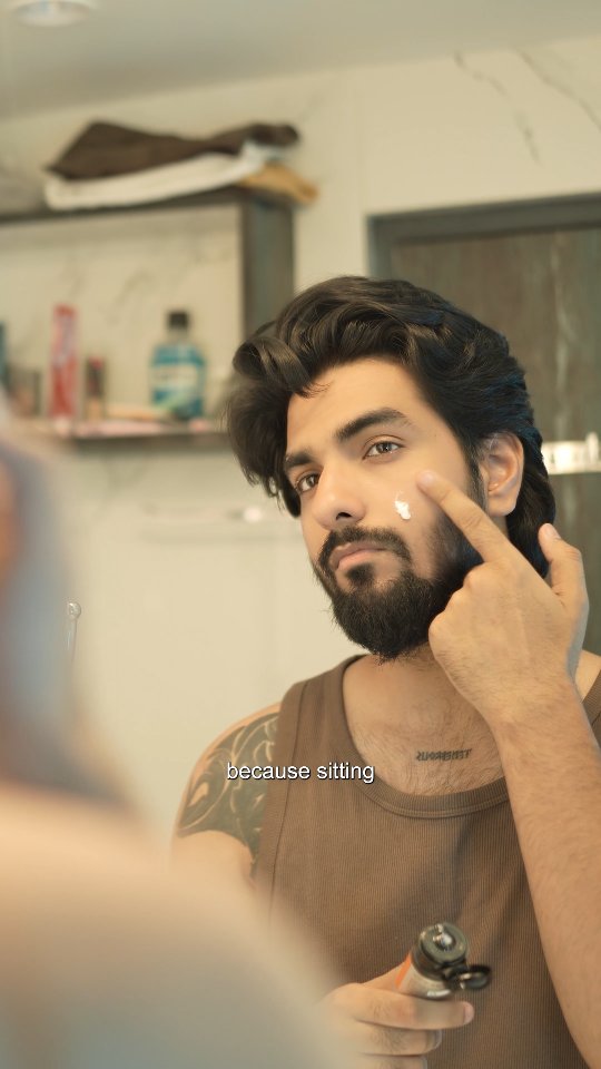 Instagram post by @lakshay_thakur for HK Vitals. Caption reads: Face wash ≠ full skincare. 😤
You’re doing the....