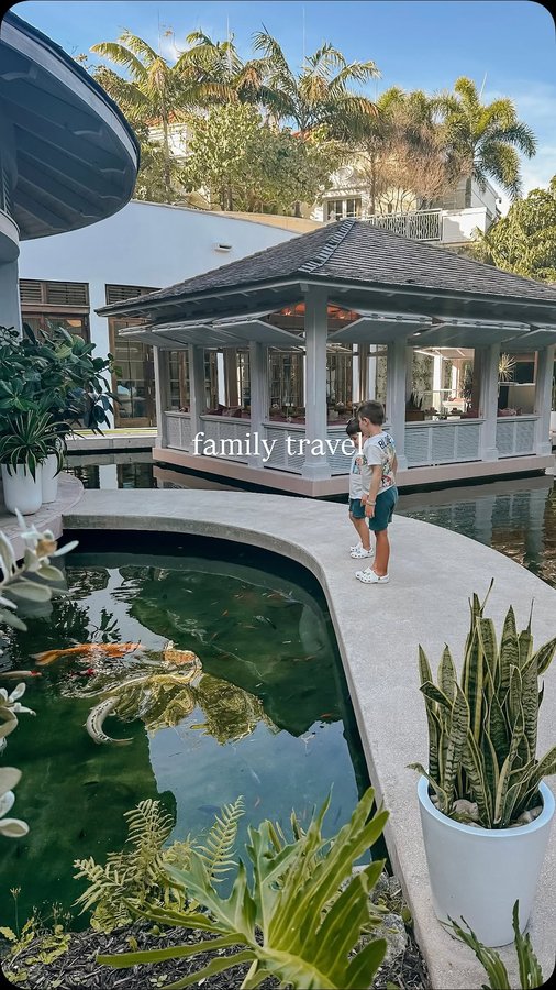 Instagram post by @tarynstories for Priceline. Caption reads: [...] family travel deals we can find during....