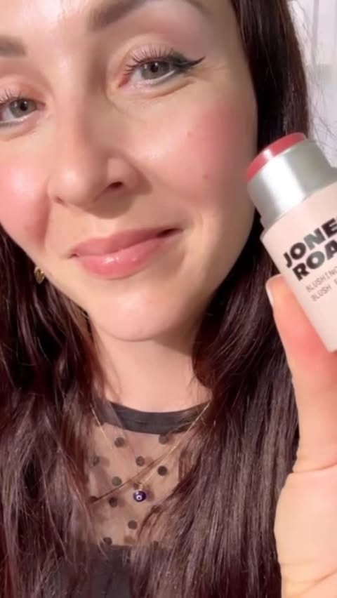 Instagram post by @cat_____lady for Jones Road Beauty. Caption reads: #GiftedByJonesRoadBeauty ✿❯───𝕁𝕠𝕟𝕖𝕤....
