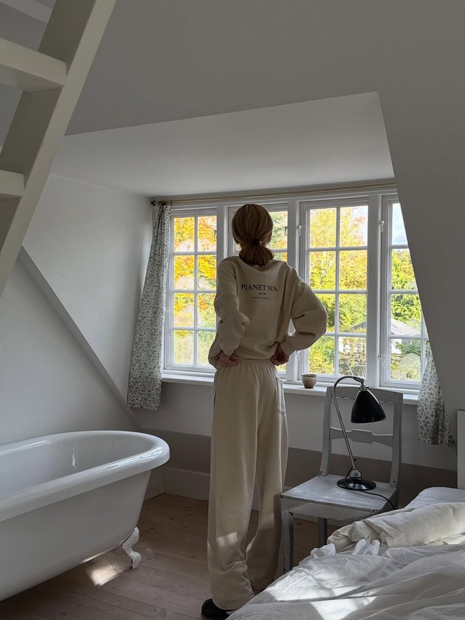 Instagram post by @mathildeaugustadam for Planet Nusa. Caption reads: [...] start of the weekend

#planetnuusa....