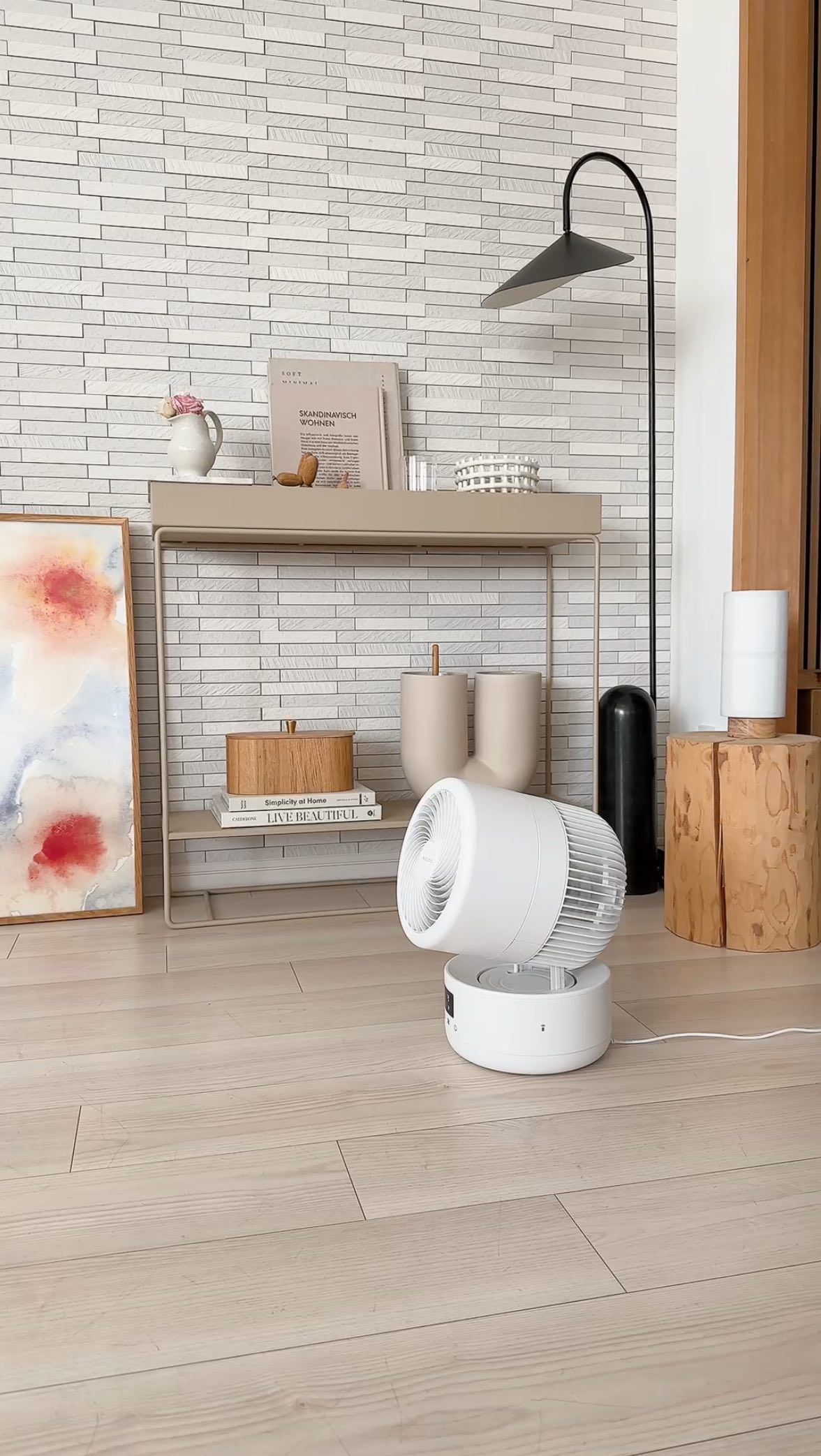 Instagram post by @sachi_roooom for IRIS OHYAMA. Caption reads: 理想ってこういうこと✨ ....