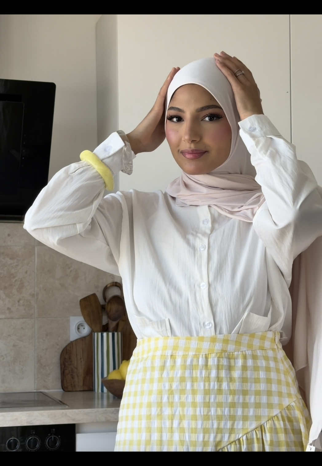 TikTok post by @intizeymcook for Merrachi. Caption reads: Unboxing @MERRACHI *gift.