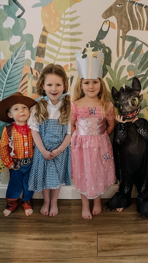 Instagram post by @theshaddickssystem for The Influence Room. Caption reads: [...] with reading 🙌❤️. @smiffysuk....