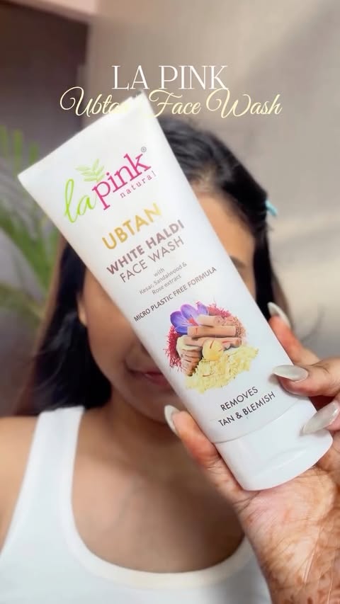 Instagram post by @_.sarikaaa._ for La Pink. Caption reads: Dull, oily & tanned skin? 🤎✨ My go-to: La Pink....