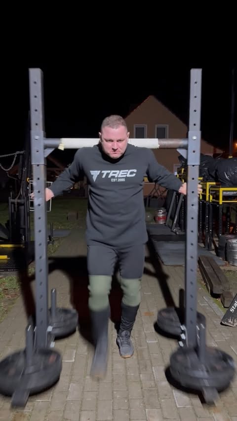 Instagram post by @kieliszkowskimateusz for SBD Apparel. Caption reads: [...] 💪

Sponsored....