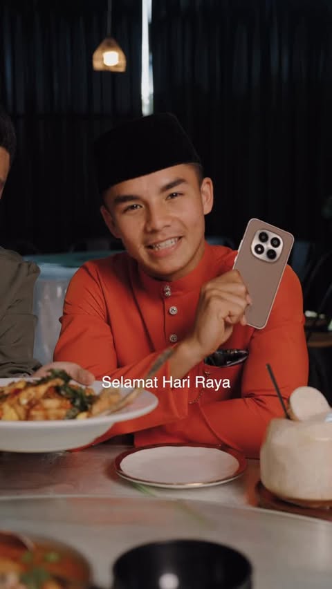 Instagram post by @johanghazali_ for Xiaomi. Caption reads: [...] stay connected and always ready with Xiaomi.....