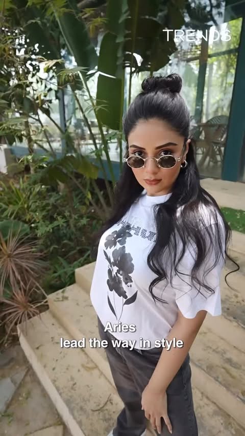 Instagram post by @sreemukhi for Reliance Trends. Caption reads: Your zodiac doesn’t just define you, it defines....