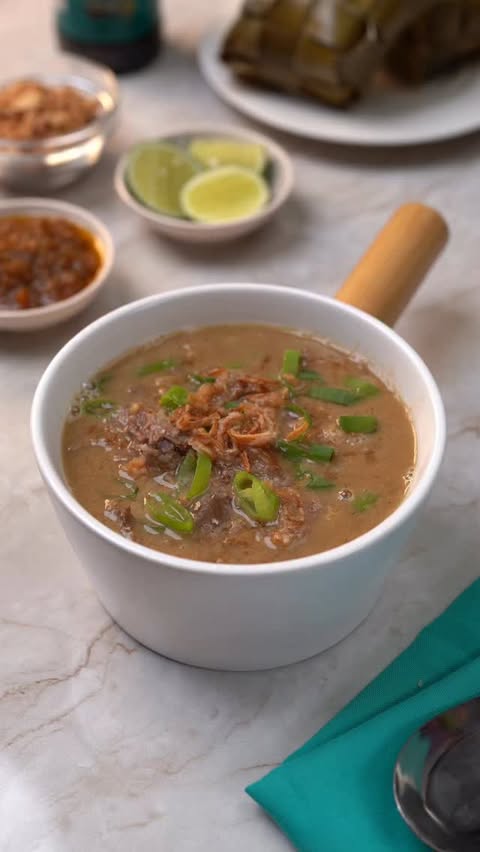 Instagram post by @lis.achmady for Bango. Caption reads: [...] Rahasia rasanya ada di Kecap Manis Bango....