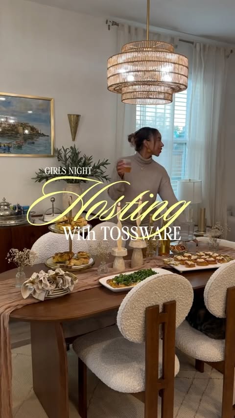 Instagram post by @dinaskouzina for Tossware. Caption reads: [...] hosting without the extra stress ✨ @tossware....