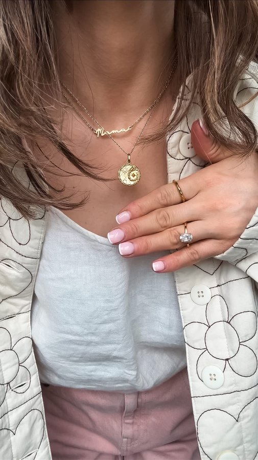 Instagram post by @kati.hamblin for Pom Pom London. Caption reads: [...] 
• jacket @lucyandyak 
• bag @pompomlondon....