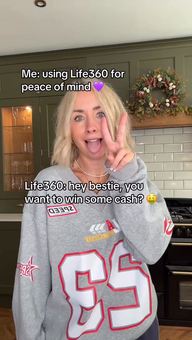 Instagram post by @sarah_jane_underwood for Life360. Caption reads: Want @life360 to pay your bills? 👀

Download the....