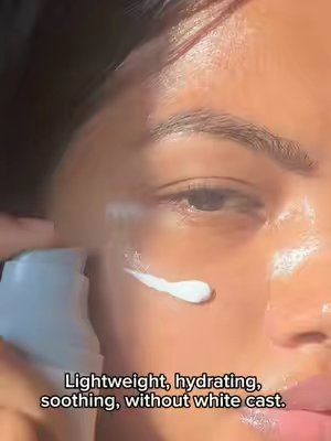 TikTok post by @lyla_s0 for Hwahae US. Caption reads: #skin1004 #centella #sunscreen #koreanskincare....