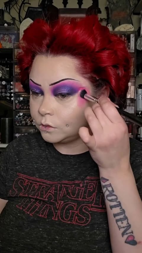 Instagram post by @sydneynicoleaddams for P.Louise. Caption reads: [...] Discount code SYDNEYNICOLE15 MAKEUP: 💜....