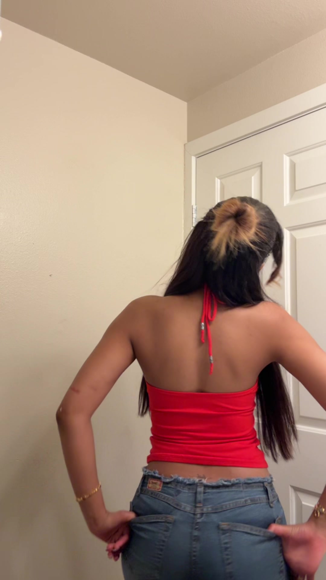 TikTok post by @zion_asnake for Reoria. Caption reads: Top from @REORIA they always eat 🫰🏽😍.