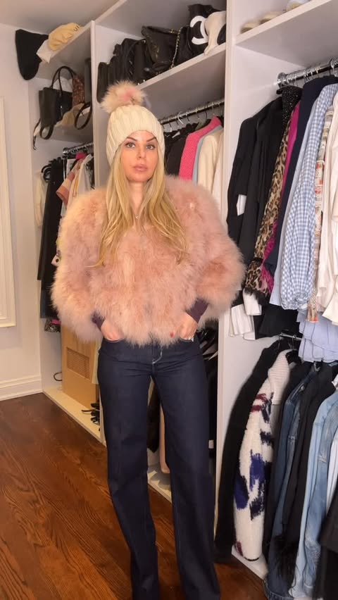 Instagram post by @stylehard for L'AGENCE. Caption reads: Comment LAGENCE and I’ll send you a direct link to....