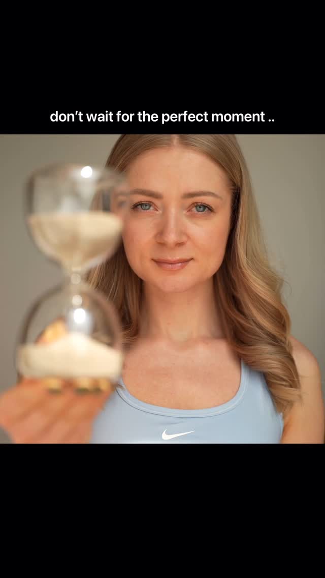 Instagram post by @growingannanas for foodspring. Caption reads: Anzeige - the “perfect” moment to start is now!....