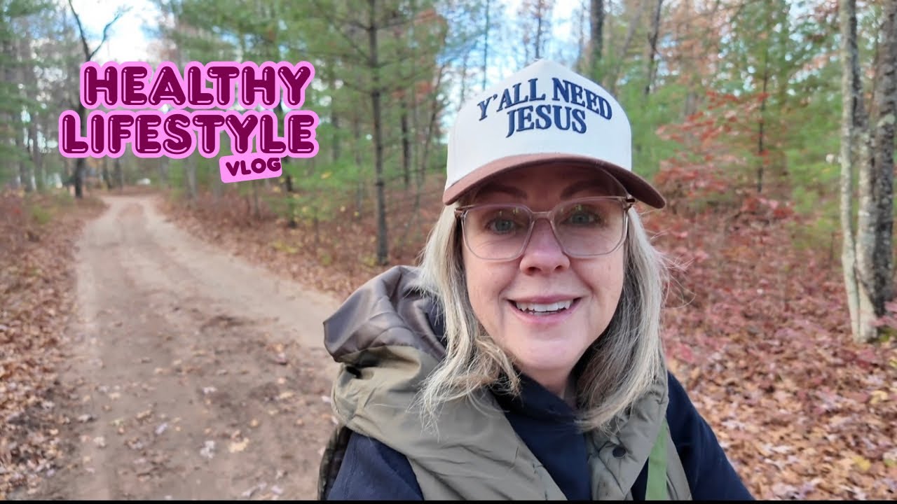 YouTube post by @lowcarbrevelation for Perfect Keto. Caption reads: NEW Recipe / Lasagna Stuffed Peppers / What I Eat....