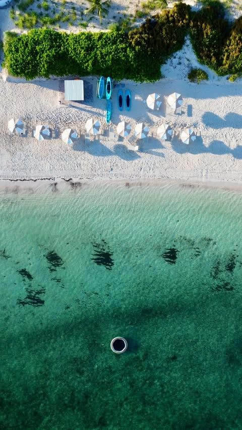 Instagram post by @fashion.eat.travel for Marriott Hotels & Resorts. Caption reads: Food and Wine Festival at the Number One Resort in....