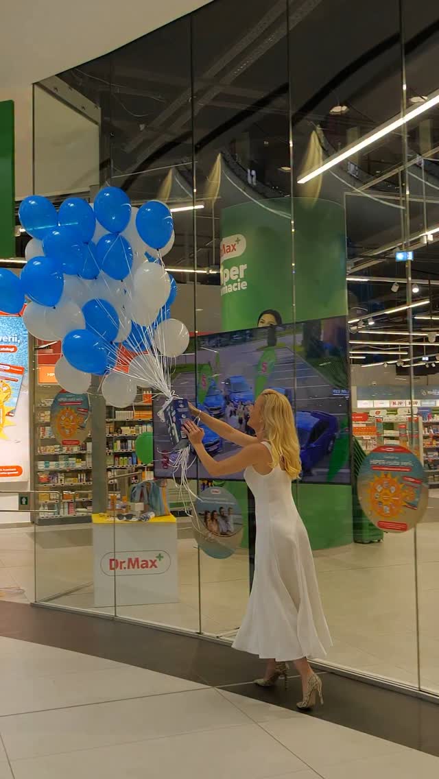Instagram post by @elwirapetreofficial for Oral-B. Caption reads: Nu știu cum sunteți voi, dar eu fac parte dintre....