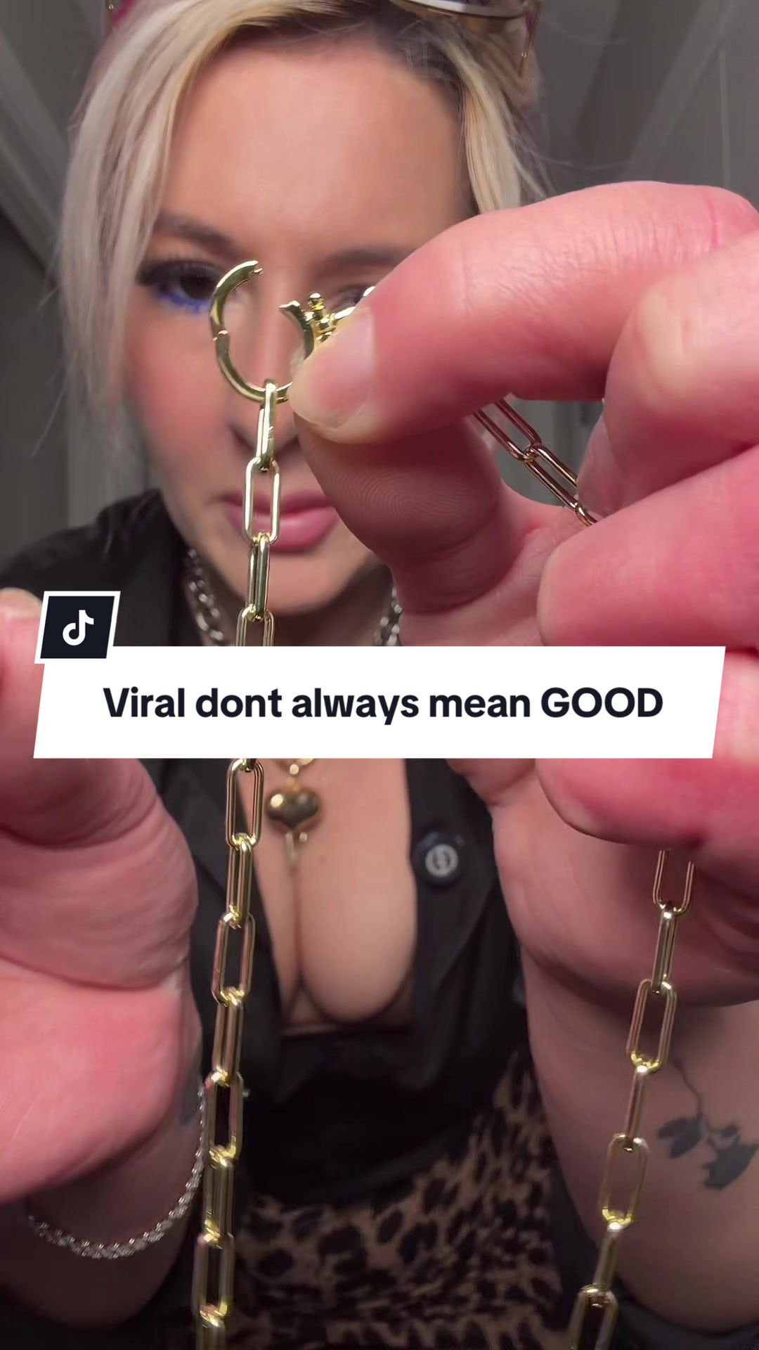 TikTok post by @itshertoni for gorjana. Caption reads: [...] in this case… because this necklace by....