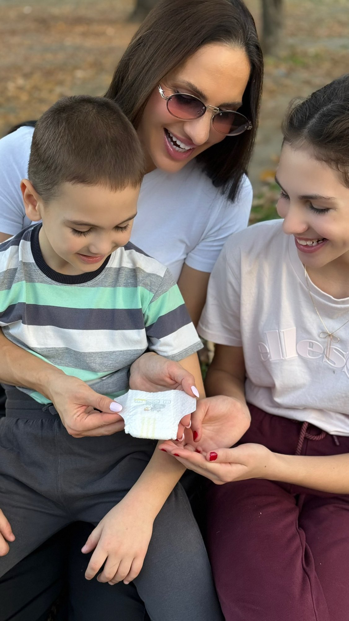 Instagram post by @marinafitmama for Pampers. Caption reads: Kažu da se heroji rađaju u najtežim trenucima.
A....