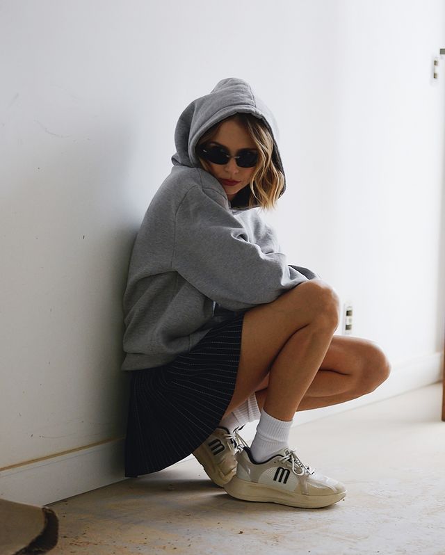 Instagram post by @isascherer for Melissa. Caption reads: .