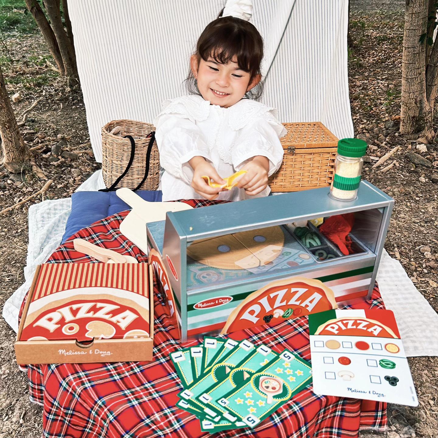 TikTok post by @mommyjennine for Melissa & Doug. Caption reads: [...] @Melissa & Doug Thailand 🧒👧 เล่นสนุก [...].