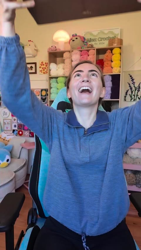 Instagram post by @allez.crochet for VistaPrint. Caption reads: [...] I got all of these goodies from @vistaprint....