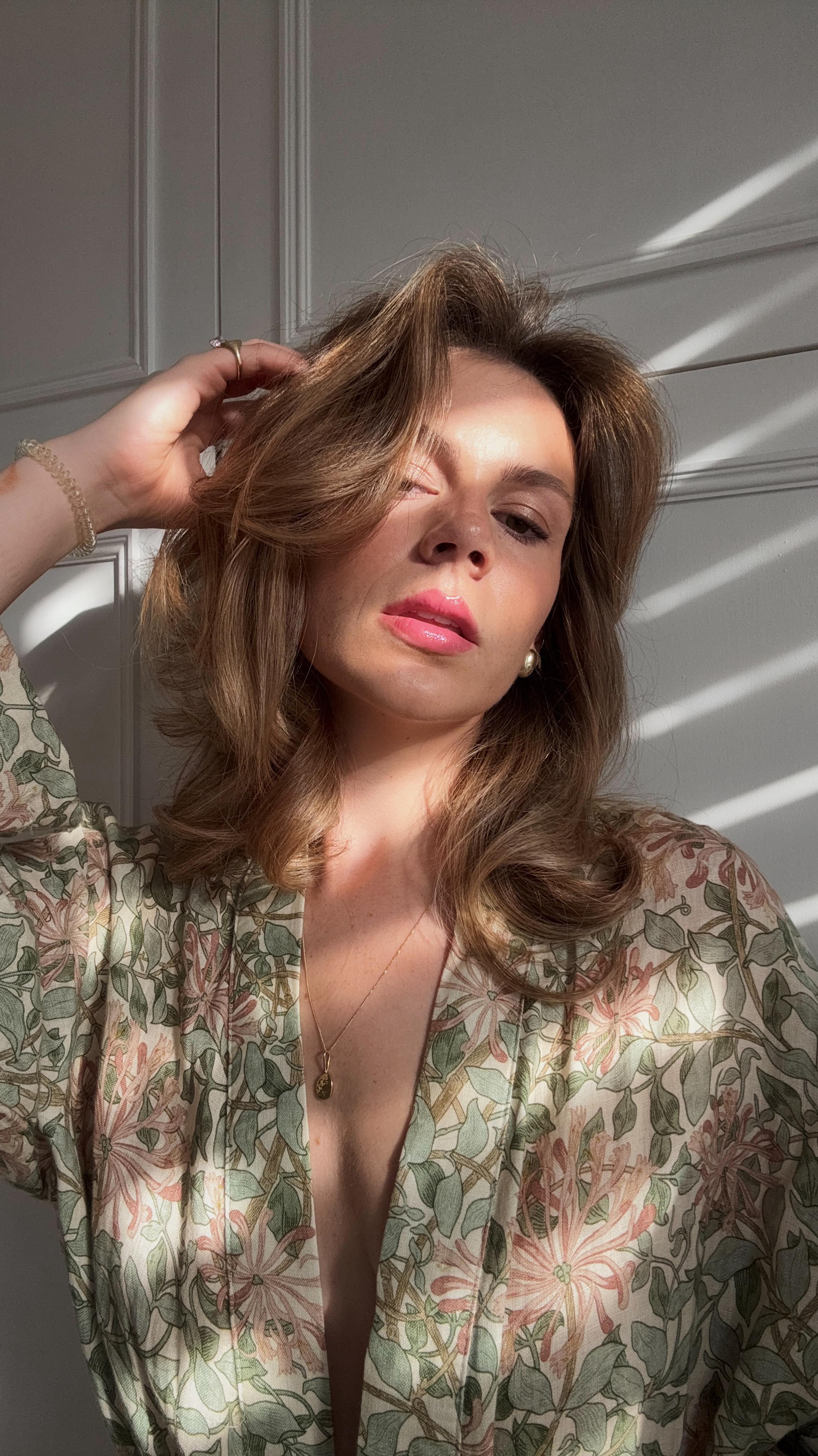 Instagram post by @saff_michaelis for Max Factor. Caption reads: #ad | GRWM as a London Mum: Glowy & Autumnal Date....