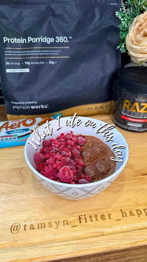 Instagram post by @tamsyn_fitter_happier_me for Protein Works. Caption reads: [...] ⭐️ There’s a link in my bio to shop....