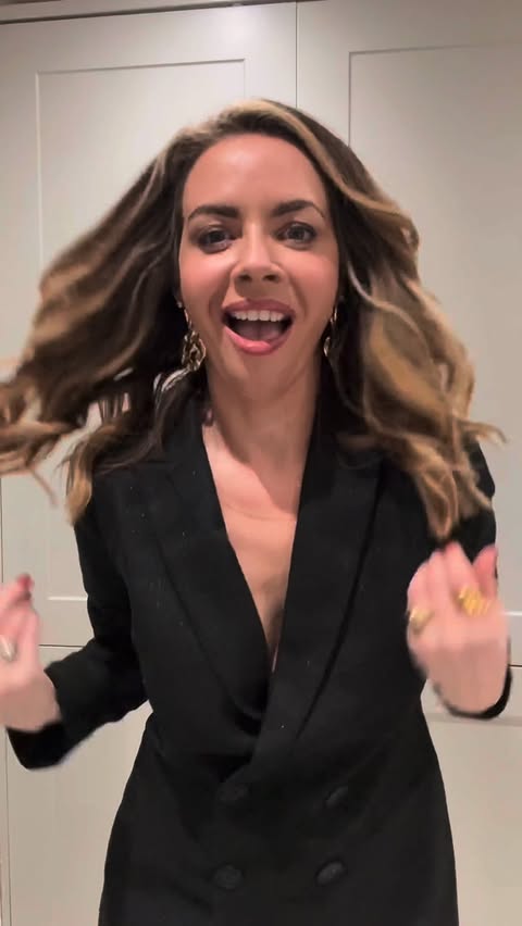 Instagram post by @tammy_personal_stylist for Saint and Sofia. Caption reads: [...] time in ,,, well over a year 🤣 ....