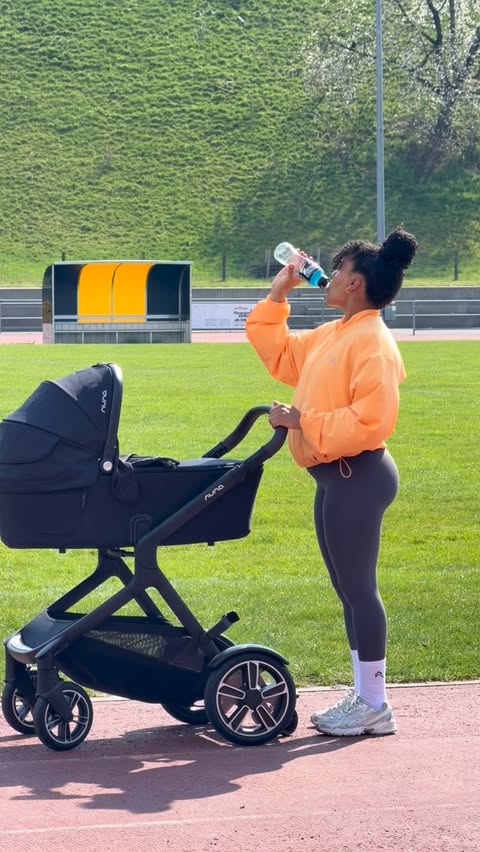 Instagram post by @serafinabnu for POWERADE. Caption reads: [...] work, walks and staying hydrated with....