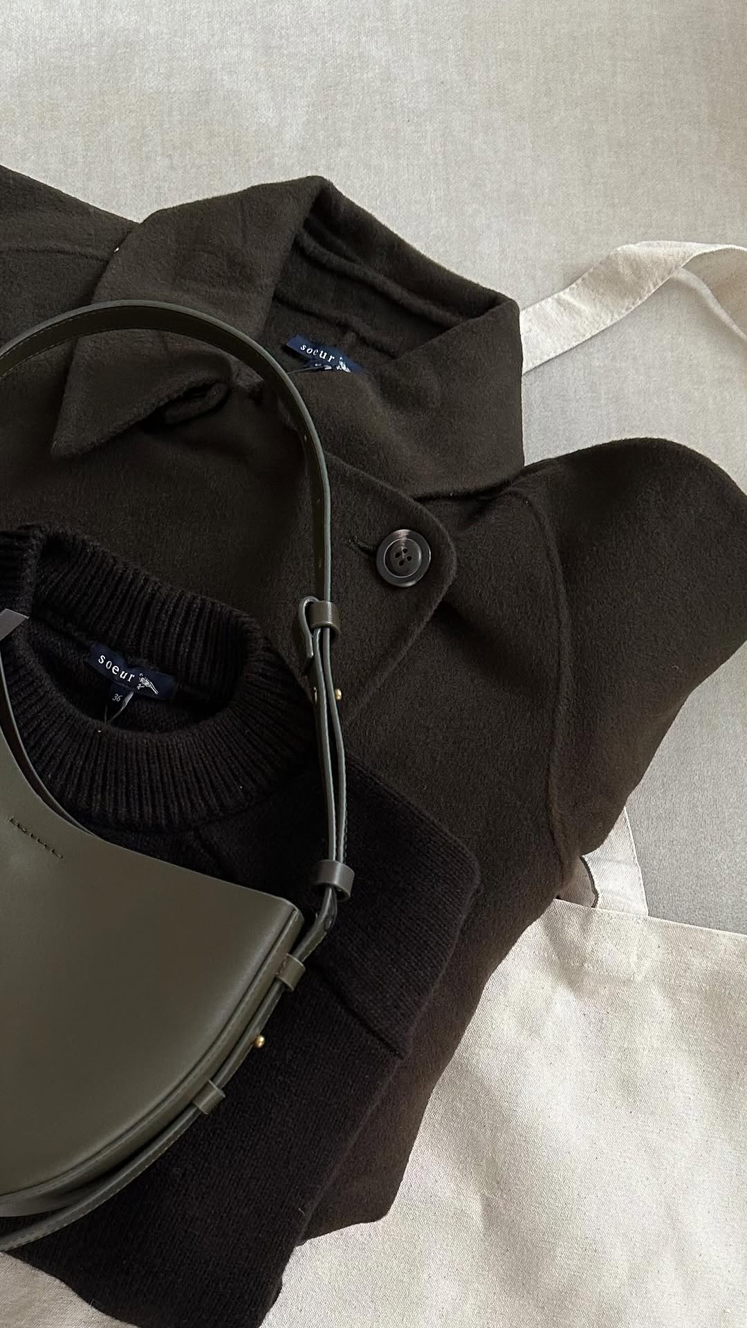 Instagram post by @twentysixpline for Soeur. Caption reads: Colors of the season 🪐🤎.