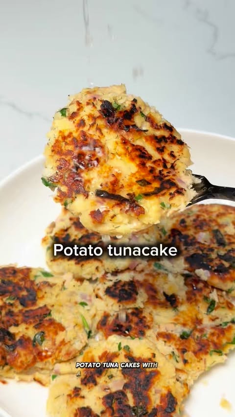 Instagram post by @cookwithchan for Safe Catch. Caption reads: Turning everyday ingredients into something....