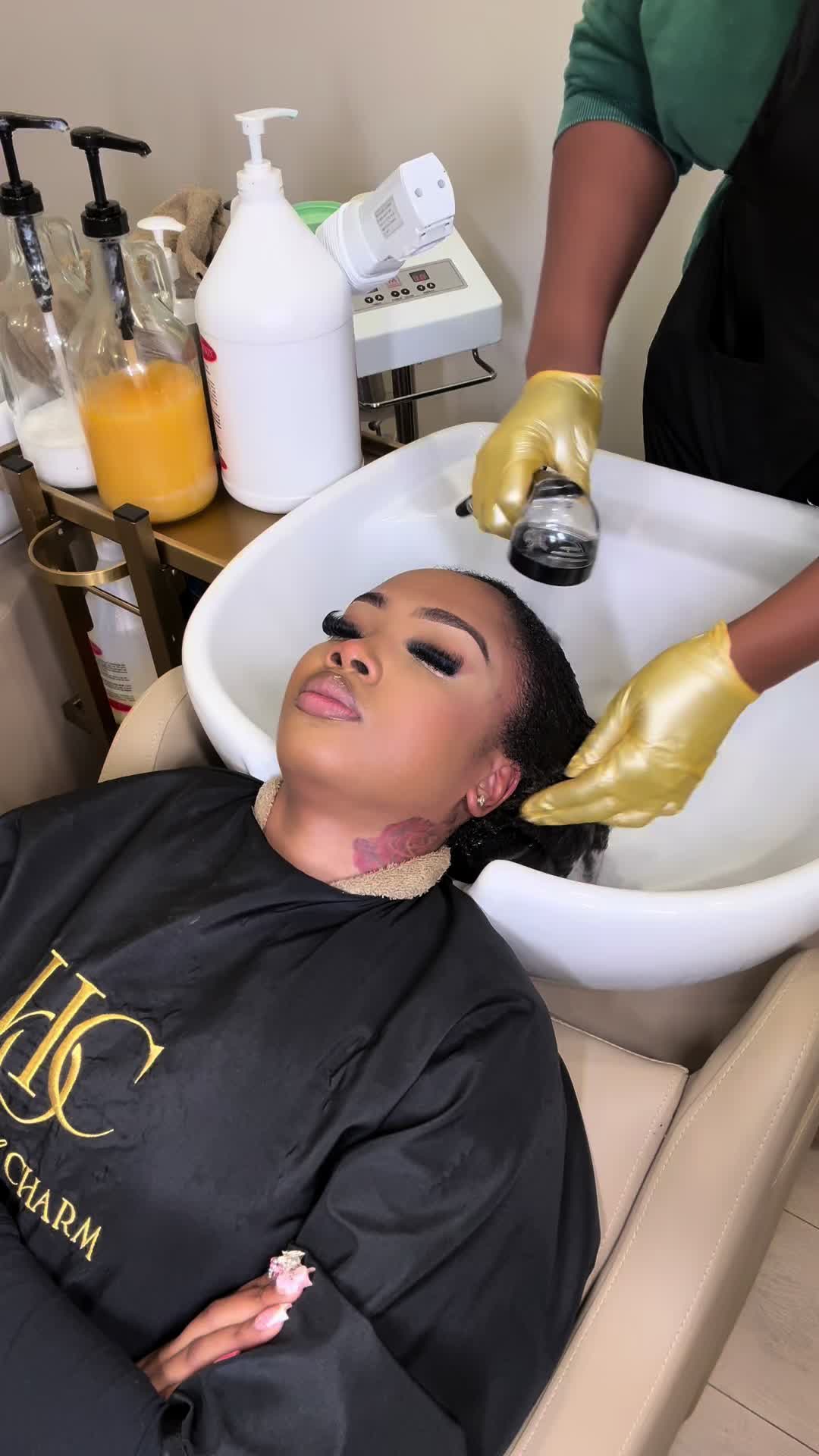 TikTok post by @thequeenleora for Nadula. Caption reads: It’s wash day shop this @nadulahairwig Vpart wig....