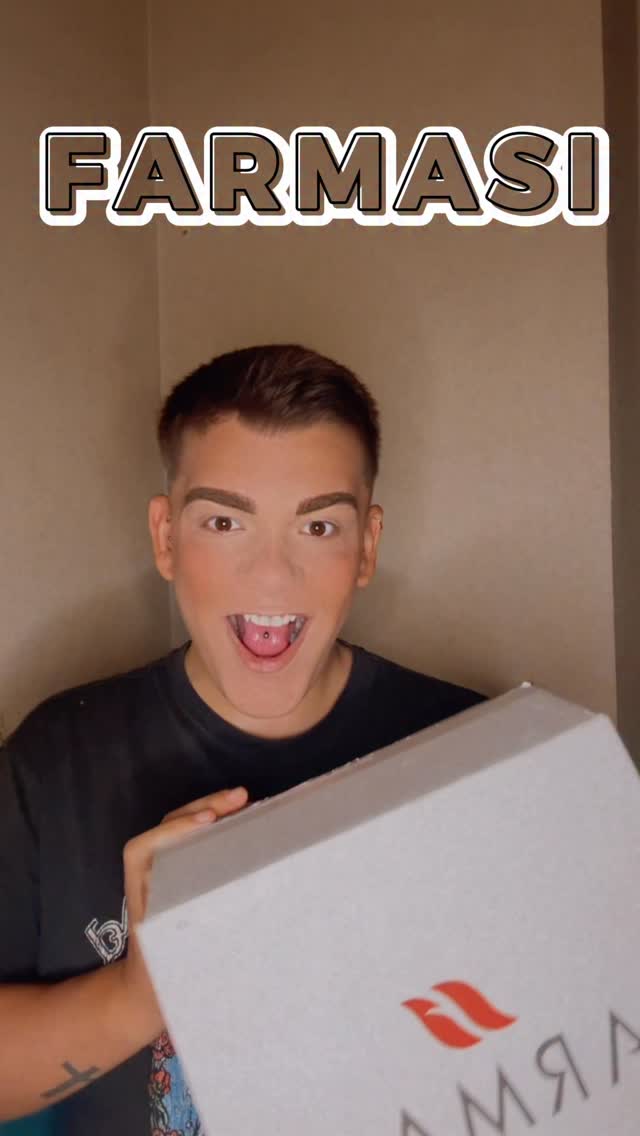 Instagram post by @tawloz for Farmasi. Caption reads: - SO HAPPY to share this new collab with....