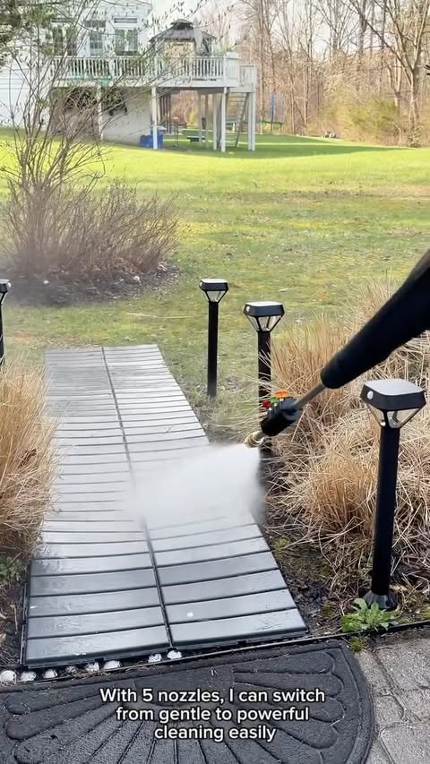 Instagram post by @american.ladybug for Giraffe Tools. Caption reads: [...] feels brand new thanks to the Giraffe Tools....