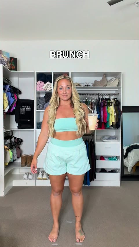 Instagram post by @jordan.nahs for Ptula. Caption reads: me 🤝 jelly mint @ptulaactive Use code JORD to....