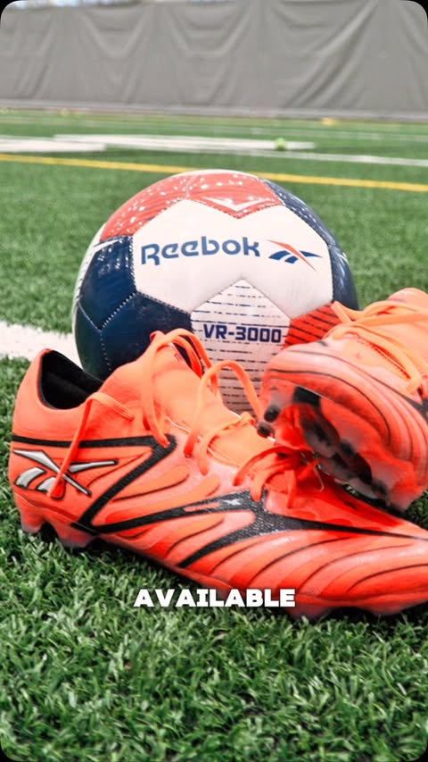 Instagram post by @stedagostini for Reebok. Caption reads: [...] feel, clean touch, and built for speed.....
