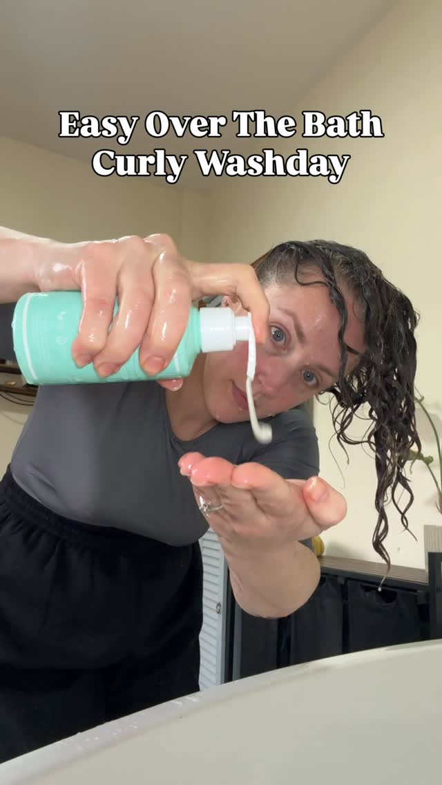 Instagram post by @marisascurls for BounceCurl. Caption reads: Easy over the bath washday routine using the new....