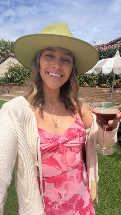 Instagram post by @katielynnestyle for Rent the Runway. Caption reads: I love using @renttherunway to expand my closet. I....