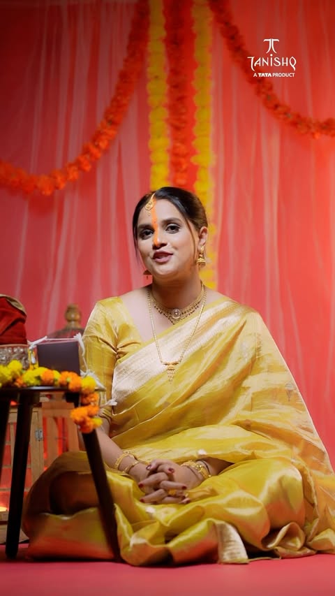 Instagram post by @rjanjalimirchi for Tanishq. Caption reads: [...] aur gold ki woh timeless khoobsurti Tanishq....