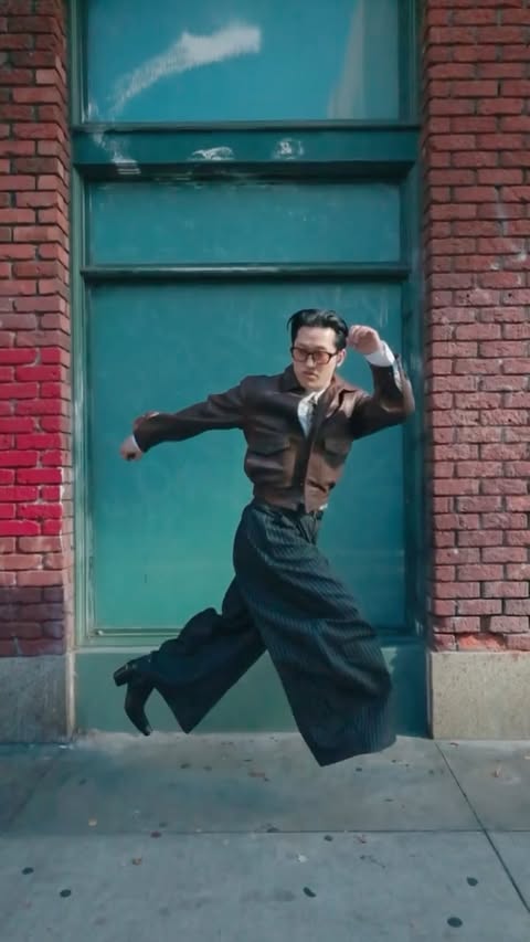 Instagram post by @davidsuhphoto for JBL. Caption reads: [...] song with noise cancellation with my....