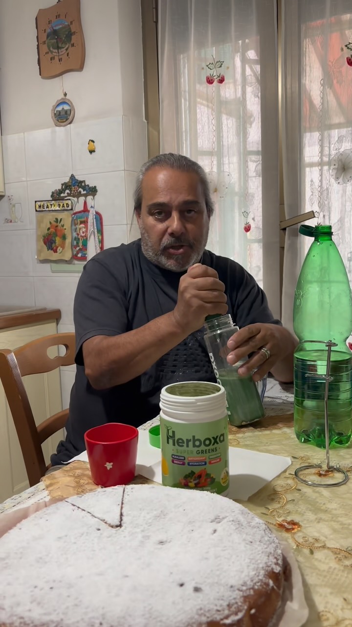 Instagram post by @attitudedealer for Herboxa. Caption reads: @herboxa #herboxa #adv #minonna #nonnaanna....