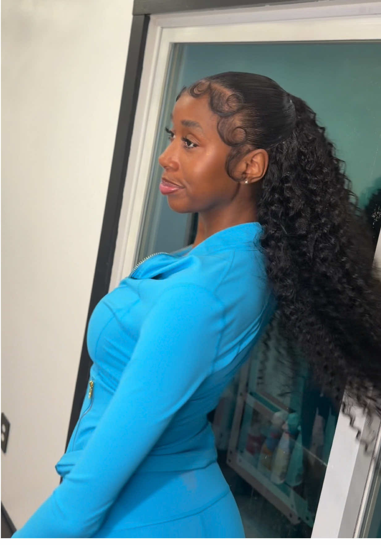 TikTok post by @igotazma for Curlyme. Caption reads: [...] #blackgirlluxury @CurlyMe Hair stylist is....