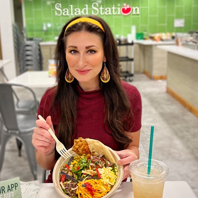 Instagram post by @ellabellawest for Salad Station. Caption reads: I’m really “fall”-ing for @thesaladstation’s new....