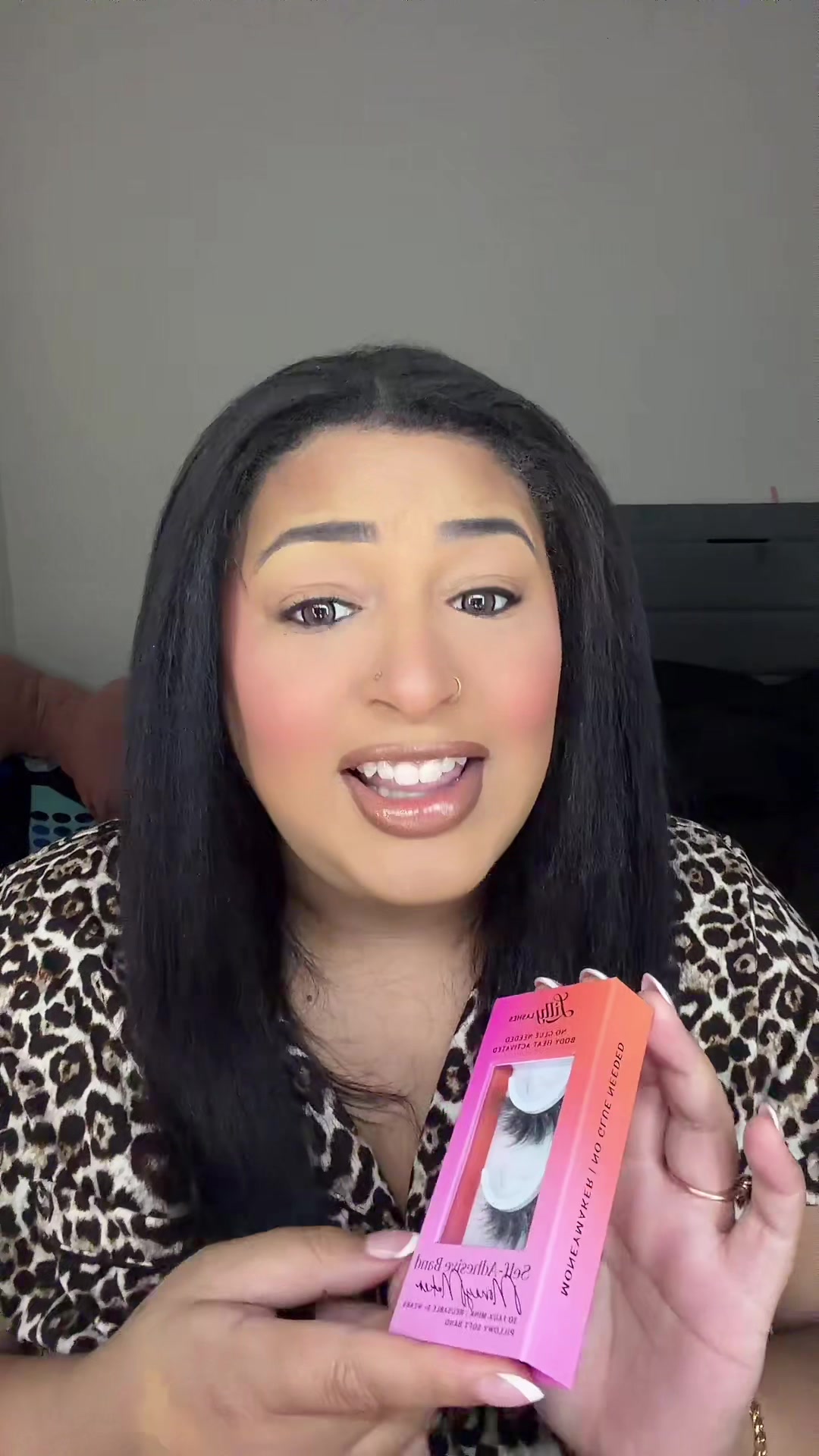 TikTok post by @kianalynnn_ for Lilly Lashes. Caption reads: Love these lashes downnnn ☺️☺️ @Lilly Lashes....