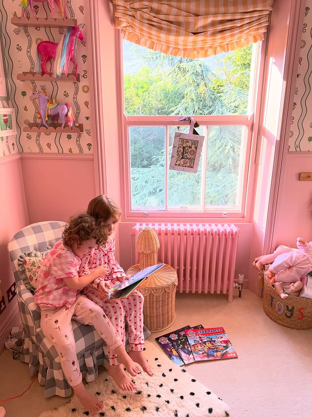 Instagram post by @astriddolan for Farshore Books. Caption reads: ad @farshorebooks One thing I’m really enjoying....