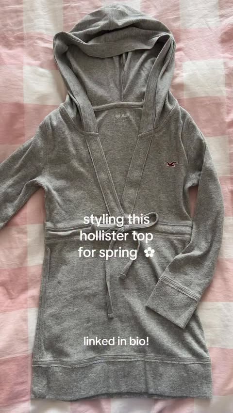 Instagram post by @natalieeseah for hollister. Caption reads: i love a good spring outfit @hollister....
